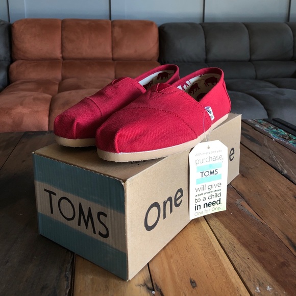 Toms Shoes - NEW! Toms shoes